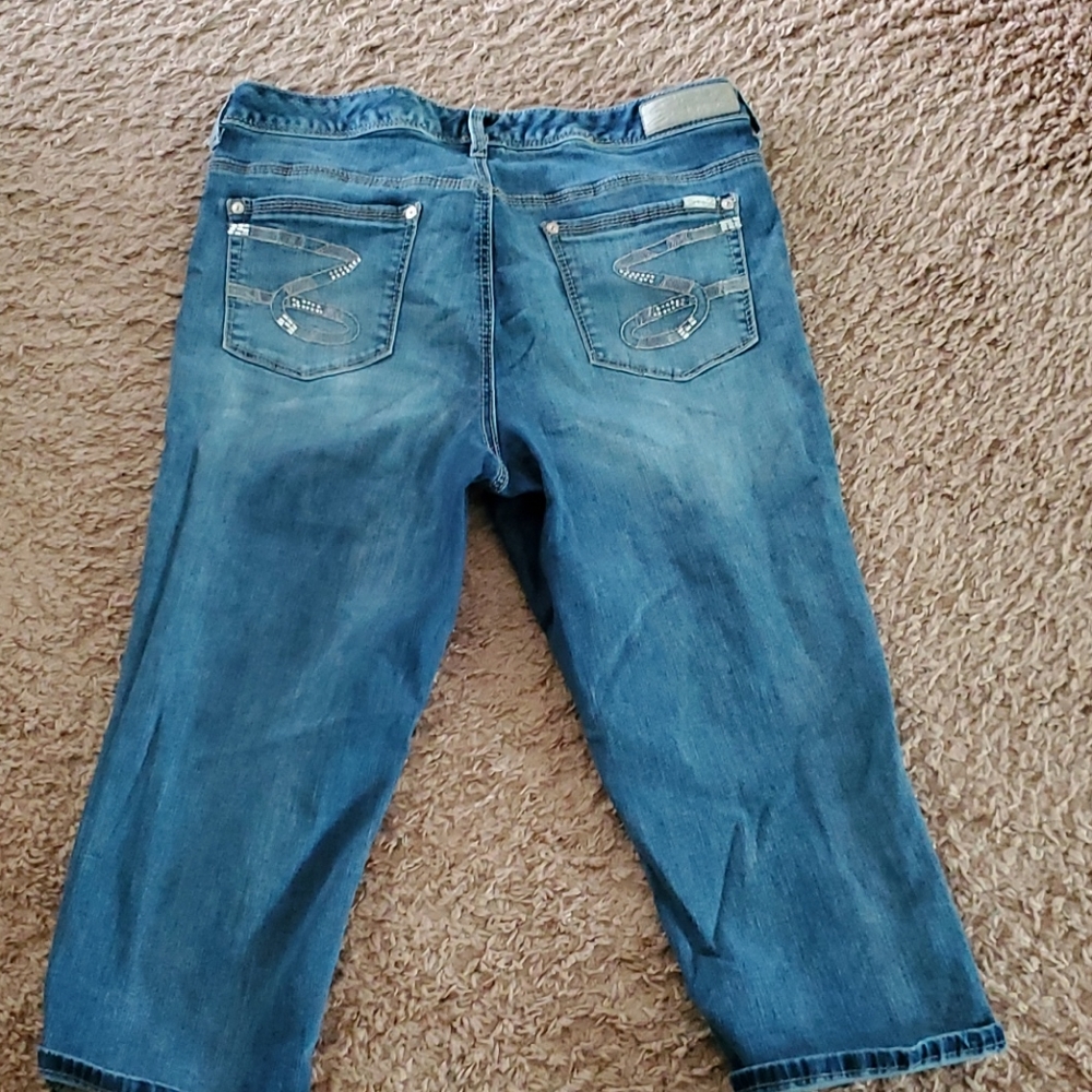 Capris